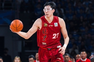北京男籃屬于聯(lián)盟的頂級水平 但外援實(shí)力有所欠缺 想奪冠不容易