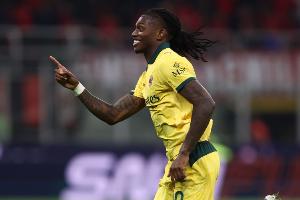 隆戈：萊奧、福法納今日繼續(xù)單獨(dú)訓(xùn)練，希門尼斯仍未恢復(fù)合練