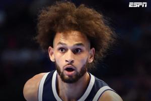 ??Shams：獨(dú)行俠中鋒萊夫利將接受右腳手術(shù) 賽季報(bào)銷！