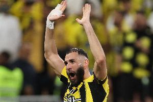 本澤馬：齊達(dá)內(nèi)若執(zhí)教法國(guó)隊(duì)一定會(huì)成功 人們對(duì)登貝萊的認(rèn)可不夠