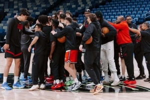 能否出戰(zhàn)？開拓者曬球隊(duì)訓(xùn)練照 楊瀚森亮相&今日出戰(zhàn)成疑