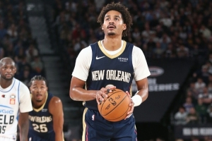 復出還得找狀態(tài)！普爾出戰(zhàn)26分鐘 19中8&三分11中3砍下22分3助