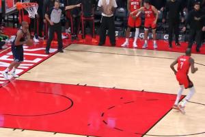 都在干嘛？快船最后戲劇性拉滿(mǎn) 后場(chǎng)無(wú)人接球巴圖姆踩線(xiàn)發(fā)球違例