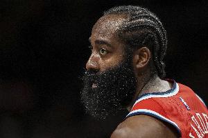 隊(duì)記：快船本賽季末節(jié)落后時(shí)從未逆轉(zhuǎn)&聯(lián)盟唯一 今天又落后了...