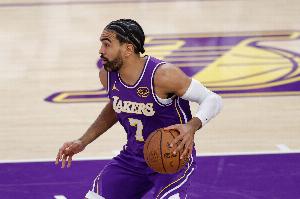 Buha：文森特反復(fù)被一步過&進(jìn)攻也沒貢獻(xiàn) 不配目前所獲出場時間