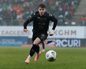 3大豪門競爭！英媒：曼城領先阿森納、切爾西競爭17歲波蘭新星