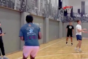 18分中狂轟276記三分，打破哈登保持6年的紀(jì)錄...