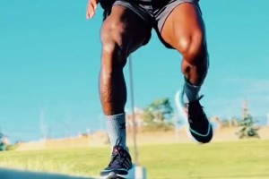 魔鬼筋肉人??！澤-羅伯托這個(gè)50歲的老男人對(duì)自己太狠了