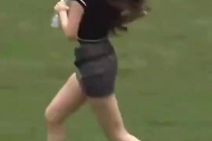 當女隊醫(yī)出場的那一刻，網(wǎng)友直呼：對手已經(jīng)輸了……