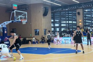 徐杰細(xì)節(jié)單打徐昕！前面防的非常好，最后一下跳起來全毀了