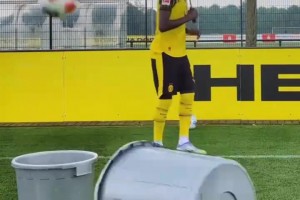 喔！秀翻了！吉拉西這一套操作屬實是帥?。? >
                                        </div>
                                    </div>
                                                                        <div   id=