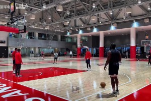 視覺享受！看哈登投籃訓(xùn)練，進入節(jié)奏聆聽籃球刷網(wǎng)的聲音！