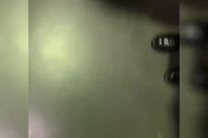 新紋身？當(dāng)你沒有東西讓梅西簽名，于是把手臂伸了出來(lái)！