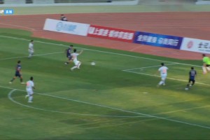 ??我滴天??！中冠聯(lián)賽驚現(xiàn)雙鬼拍門，慢動(dòng)作都沒看明白這球....