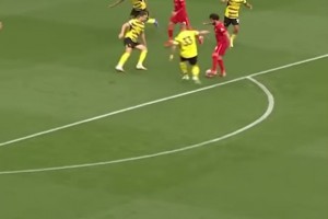 埃及法老法力無邊！薩拉赫人群中戲耍后衛(wèi)破門！