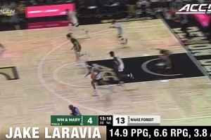 同時(shí)看到穿著上海球衣的張鎮(zhèn)麟和懷特塞德，有種恍惚的感覺