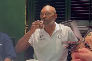 就這酒量！阿泰斯特，我要挑戰(zhàn)你！??