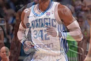 楊毅：霍華德身體素質(zhì)可能還是比字母好點(diǎn)，但他真沒(méi)技術(shù)