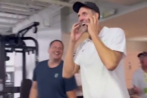 獨(dú)行俠名宿與未來(lái)！諾維斯基和狀元弗拉格碰面了