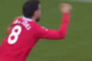 有一說(shuō)一！這是曼市德比最具爭(zhēng)議的一幕！