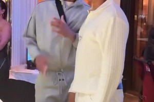 在國(guó)王聯(lián)手嗎？德羅贊出席威少基金會(huì)并與會(huì)長(zhǎng)威少相聊甚歡??