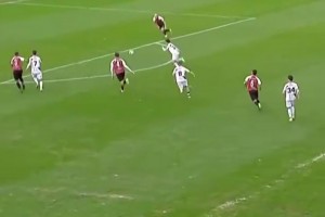 神仙球！名場面：齊耶赫驚天弧線洞穿切爾西球門！