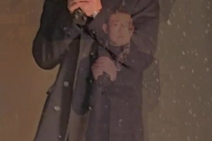 保安過于敬業(yè)，楊鳴無奈了：不用這么攔，這沒人！