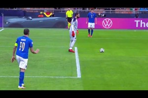 當(dāng)年多納魯馬重回AC米蘭時遭到噓聲，錢多多都沒有為米蘭留下錢