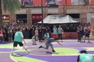 庫班：賣掉獨行俠后本想繼續(xù)管理球隊，但交易77的人不想讓我留