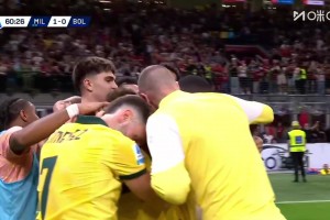 米蘭生涯處子球！薩56橫傳送助攻，莫德里奇機(jī)敏前插推射破門！