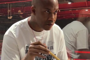 馬布里在中國待久了，連“國粹”都學(xué)會了！??