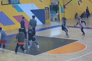 與這種怪異打法球友 該咋防？??各種不講理高難勾手