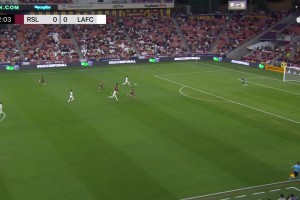 6場(chǎng)造5球降維打擊！孫興慜開(kāi)場(chǎng)2分鐘單刀破門