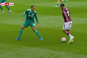 預(yù)判太強(qiáng)了！范迪克教你1v1怎么防守？