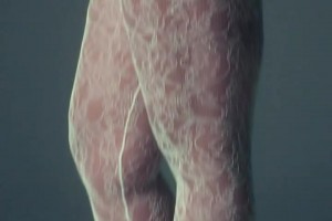 哇塞，唐斯女友這身材也太過豐滿了，登哥貌似也喜歡這類型??