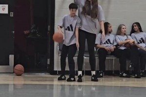 楊毅：上季后賽詹杜庫登大流量球星回家 紅粉黑粉都沒了世界清凈