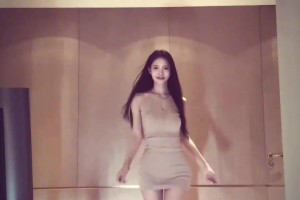 短裙大長腿！美女登密盼盼：除了我還有哪個180姐姐跳舞給你看