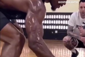 大魔王！球迷惡搞：你們休賽期隨便訓(xùn)練，約老師的狂歡還沒結(jié)束！