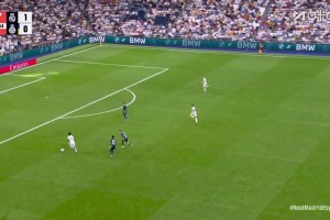 這球沒進(jìn)??！維尼修斯暴突人球分過橫傳，姆巴佩錯失良機