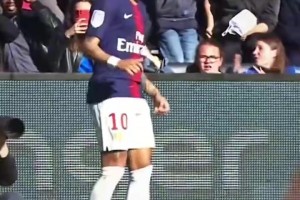 這是我的招牌動作！當古伊里用內馬爾的動作過內馬爾！