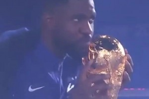 會后悔嗎？他用一針封閉帶走比利時黃金一代，也斷送了自己的生涯