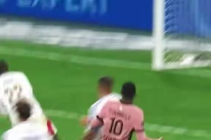 順利拿下第一座金球？回顧登貝萊上賽季的經(jīng)典慶祝動(dòng)作！