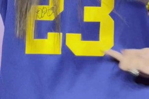 真的敢說！庫里妻子阿耶莎之前曾在節(jié)目里透露：他很喜歡我的腳