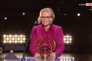 率英格蘭女足衛(wèi)冕歐洲杯！官方：魏格曼獲女足克魯伊夫獎(jiǎng)