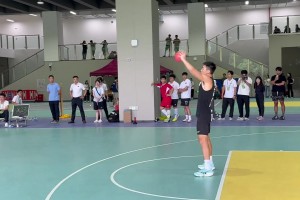 郭艾倫和徐靜雨打球太搞笑了！格林都看傻了??