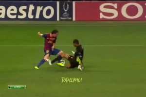 門將的噩夢(mèng)！梅西那些過(guò)掉門將的進(jìn)球！這種情況他無(wú)法被防守！