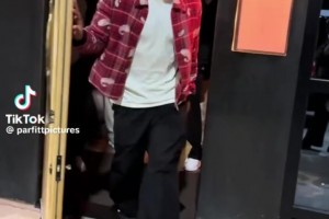 看完釋懷的笑了！在孔蒂的世界里，尤文圖斯真的相當(dāng)重要！