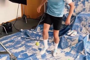 真扔西瓜過去??？足球小品：哈里凱恩之萬物皆可足球！