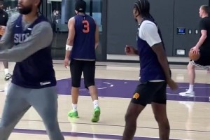 太陽隊(duì)開啟訓(xùn)練營(yíng)訓(xùn)練，氛圍十足??