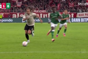 拜仁再下一城！凱恩禁區(qū)內(nèi)被放倒造點(diǎn)！親自主罰命中！